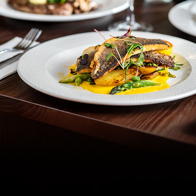 A La Carte menu at The Royal Saracens Head